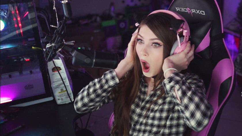 Стримерша Карина